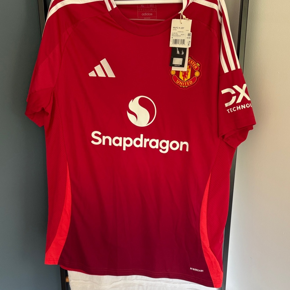 Manchester United men’s Rashford jersey
